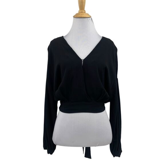 ASTR The Label Top Womens M Medium Black Jaise V Neck Cropped Open Tie Back - Picture 1 of 13